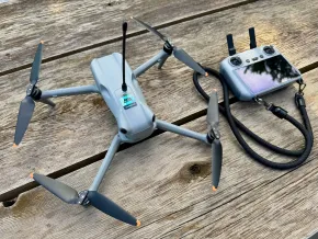 DJI Air 3 with mesh node